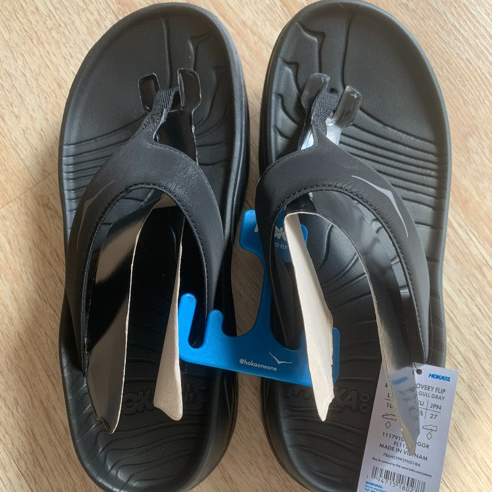 HOKA ONE ONE Women's Ora Recovery Flip Sandals Black/Dark Gull Gray 10 W…